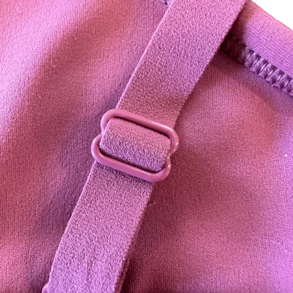 Gymshark Dark Pink Ruched Training Sports Bra Size Small - Picture 8 of 15